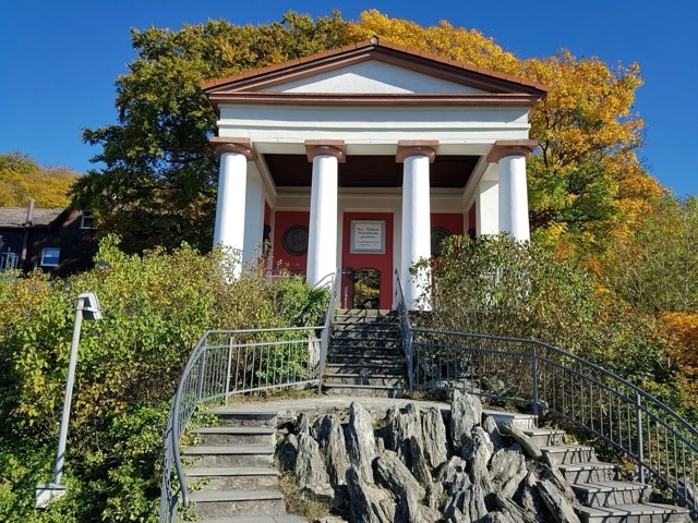 Social Hike: Eppstein